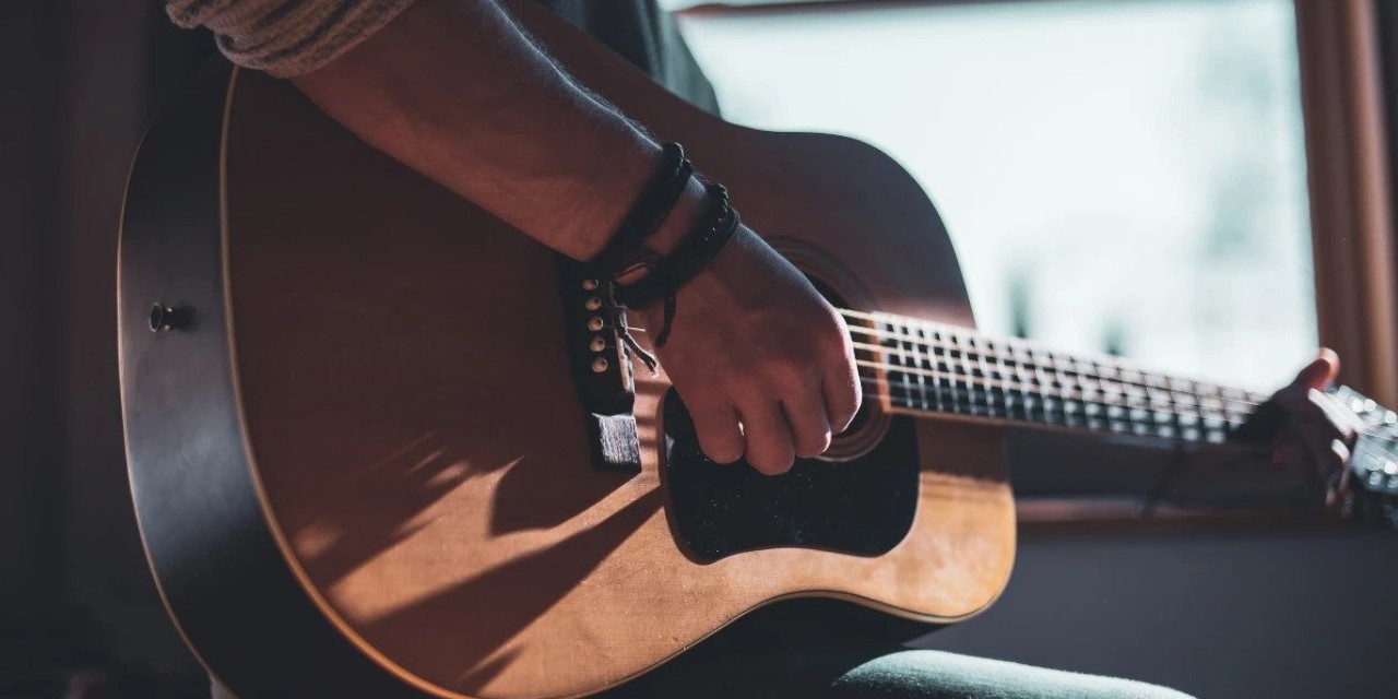 Google Aramalara Gitar Akort Etme Özelliğini Ekledi