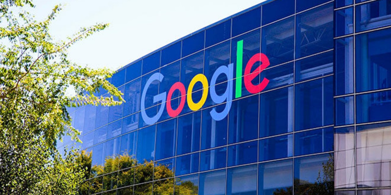 Google, Yanlış Bilgilendirmeyle Mücadele Etmek İçin YouTube'da Büyük Değişiklik Emri Verdi