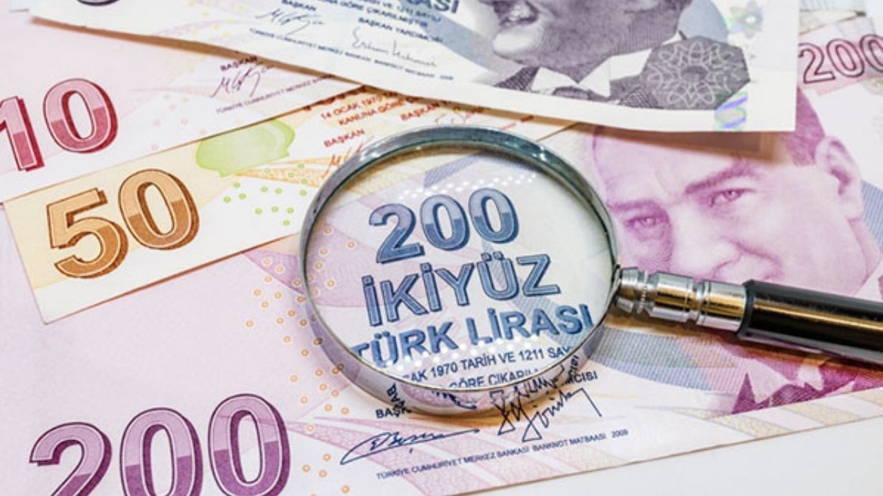 Maaşı 2000 TL Ve Üstü Emekli Vatandaşların Hesaplarına Paraları Aktarıldı