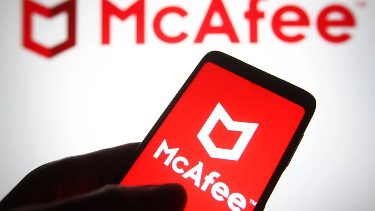 McAfee CEO'su Peter Leav İstifa Edecek, Greg Johnson Devralacak