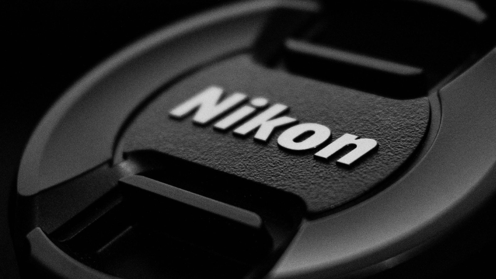 Nikon ve Panasonic Artık Uygun Fiyatlı Digicam Üretmeyecek