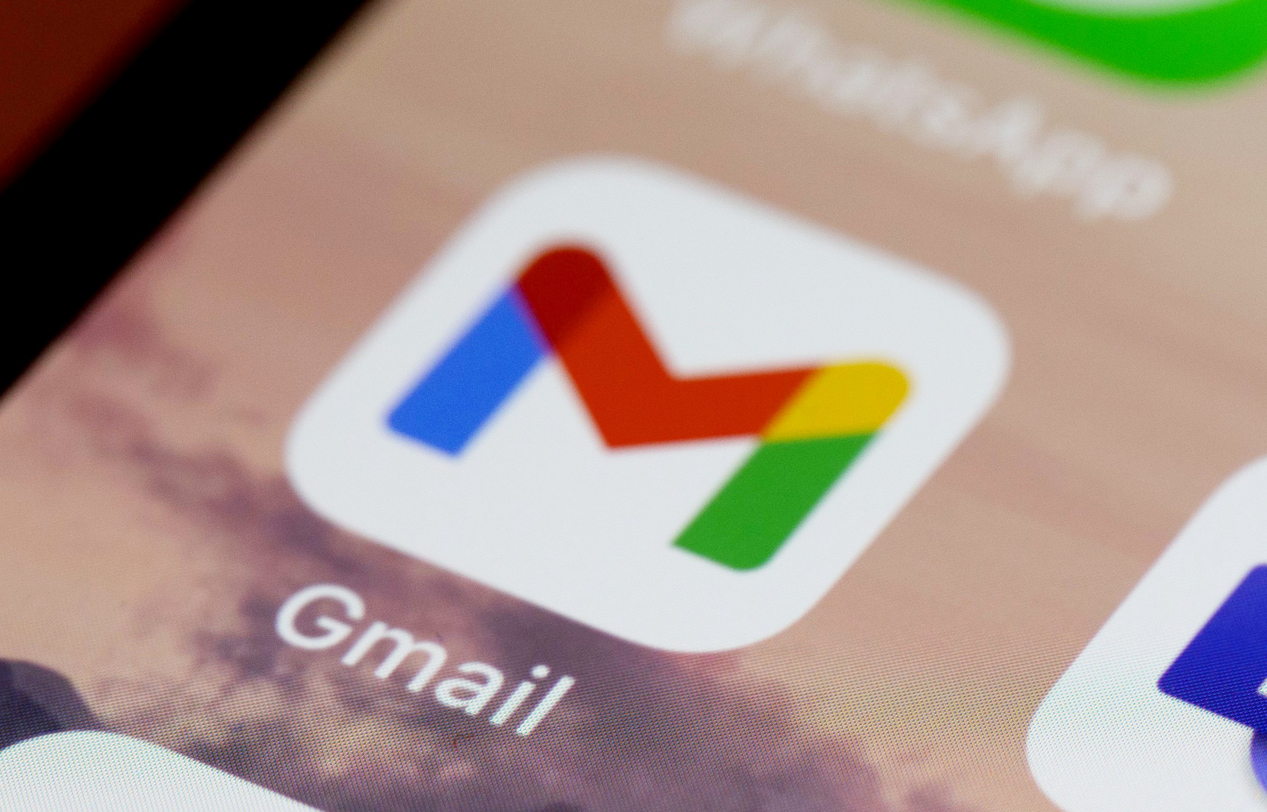FEC, Seçim Kampanyası E-postalarını Spam Olarak İşaretlemeyi Durdurmak İçin Gmail'e Yeşil Işık Verdi