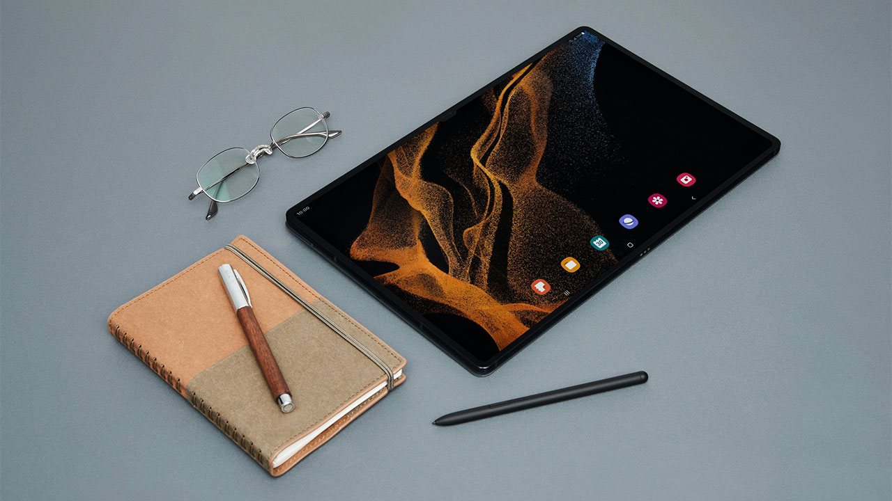 Galaxy Tab S8 Serisi, Android 12L güncellemesi ile Görev Çubuğu ve Bölünmüş Ekran iyileştirmeleri alıyor